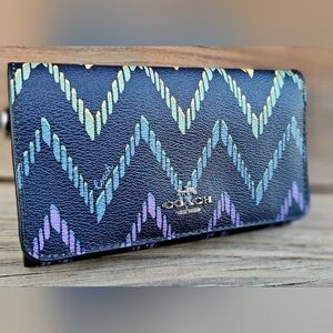 COACH LEATHER CHEVRON WALLET